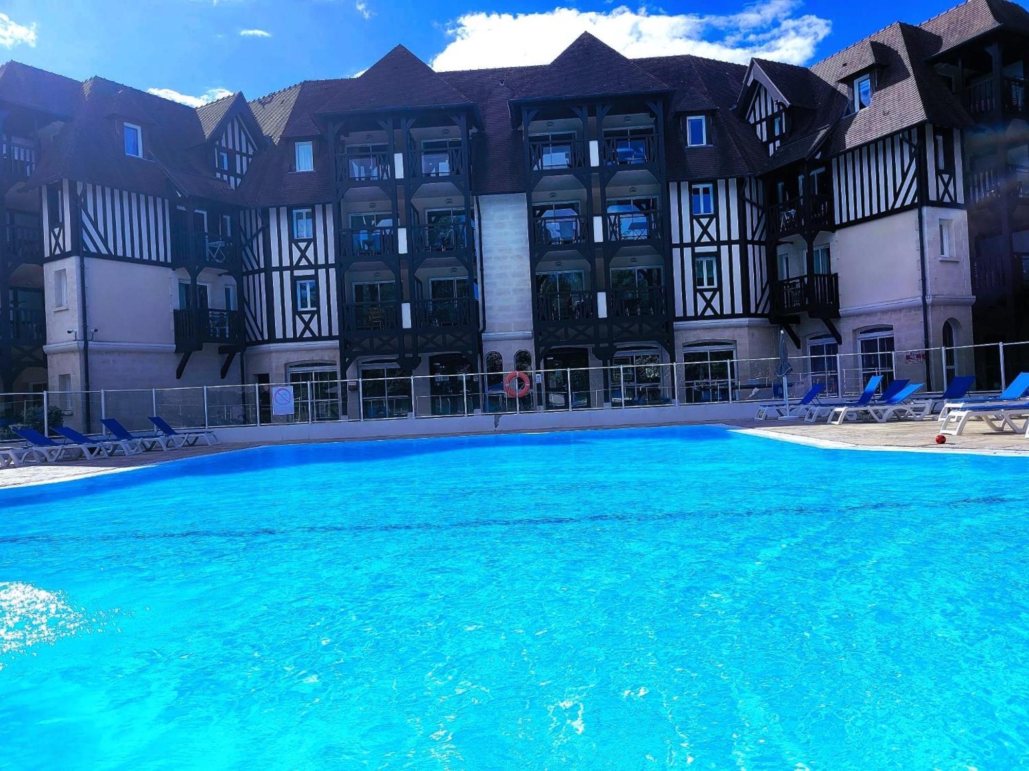 Magnifique Appartement 2 Pieces Deauville Luaran gambar